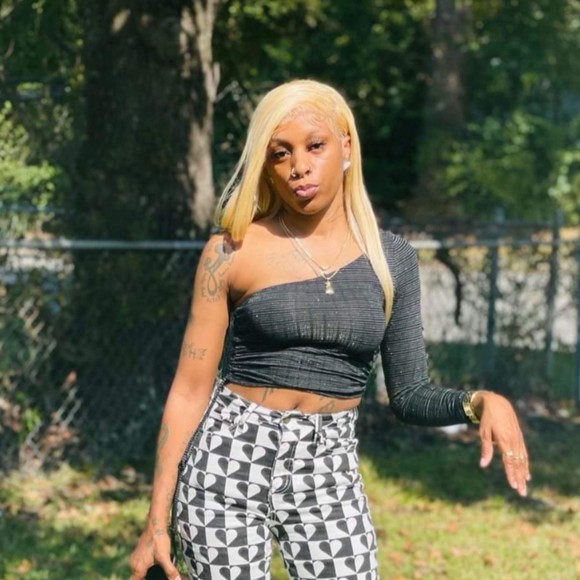 Meet your Posher, Charity - Picture 1 of 1